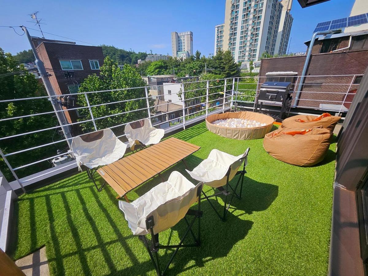 Cozy Place Near Hongdae Apartment Seoul