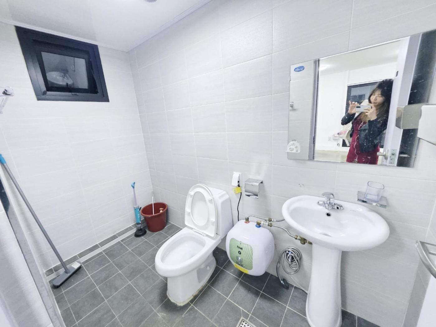Cozy Place Near Hongdae Apartment Seoul